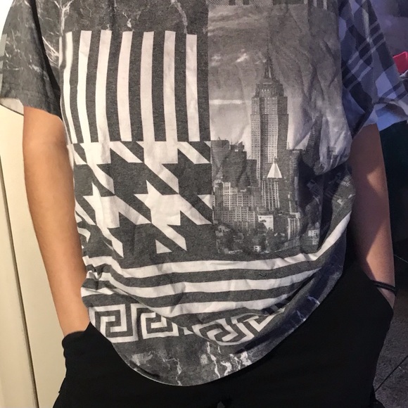 Men’s T-shirt - Picture 2 of 3